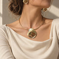 Noura set